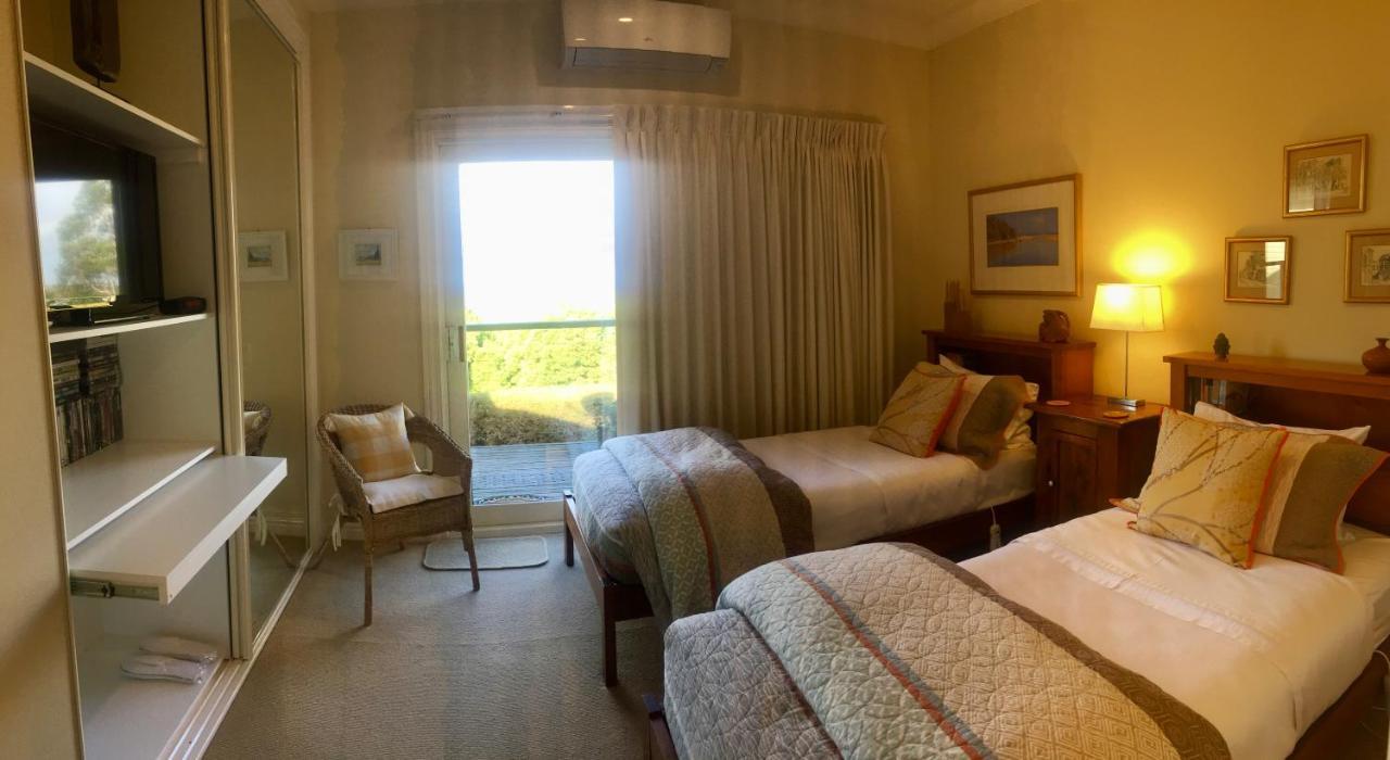 Llarrinda Bed & Breakfast Фостер Екстер'єр фото
